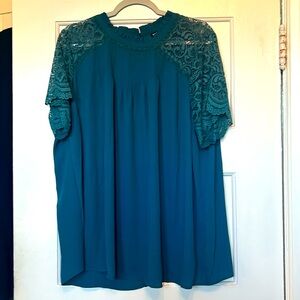Torrid 2X Blue lace sleeve blouse